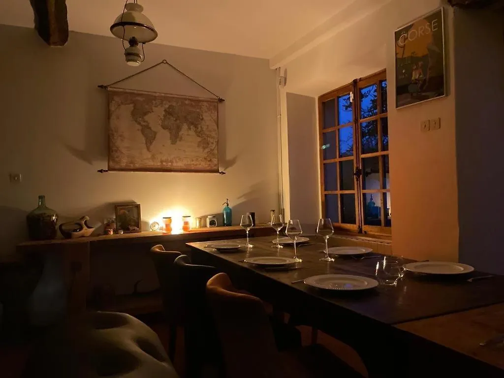 Bed and Breakfast Domaine La Tour Loubens  0*, Loubens (Ariege) Francia